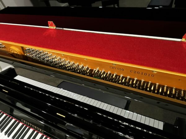 Photo of the inside of the Cristofori V450