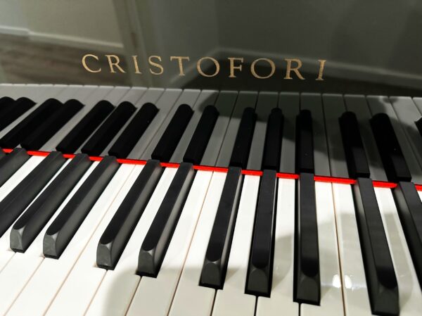 Close up photo of the Cristofori G62L logo and keys