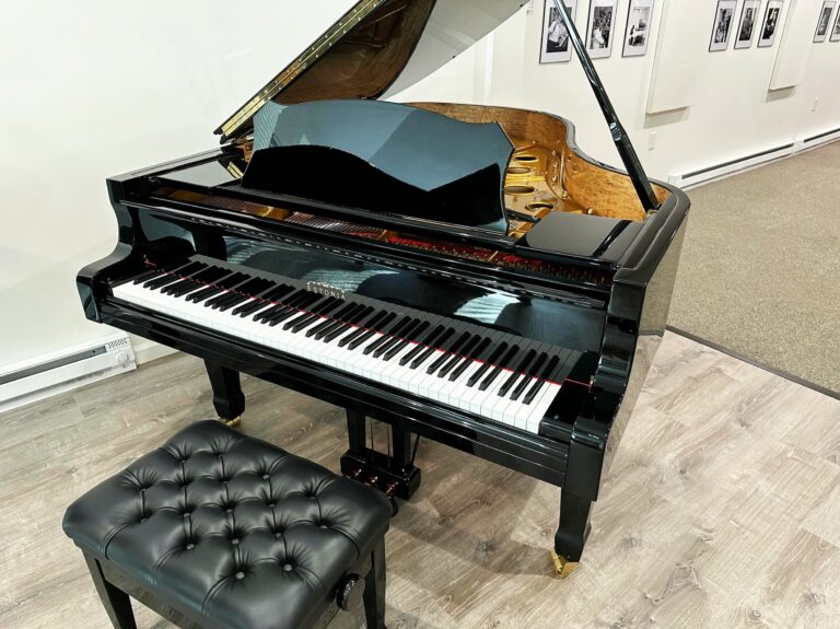 Estonia Model 190 full piano