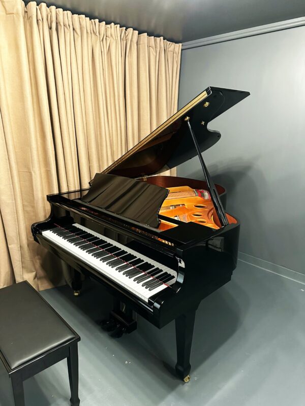 Cristofori 5'7 Grand Piano with 12-year transferable warranty! FLOOR MODEL SALE